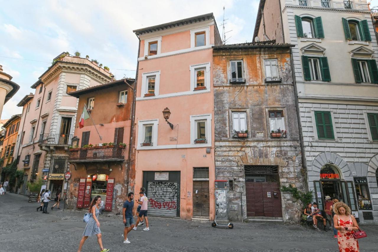 Gorgeous Trastevere Loft On The River * Roma