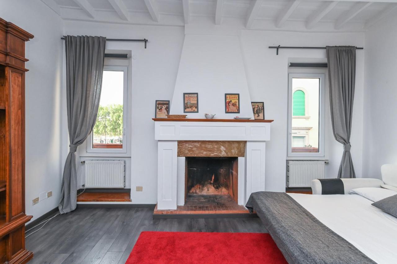 Apartamento Gorgeous Trastevere Loft On The River Roma